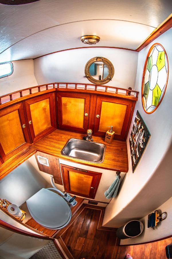 Zeilschip Lucia Hotel Vlissingen Kültér fotó